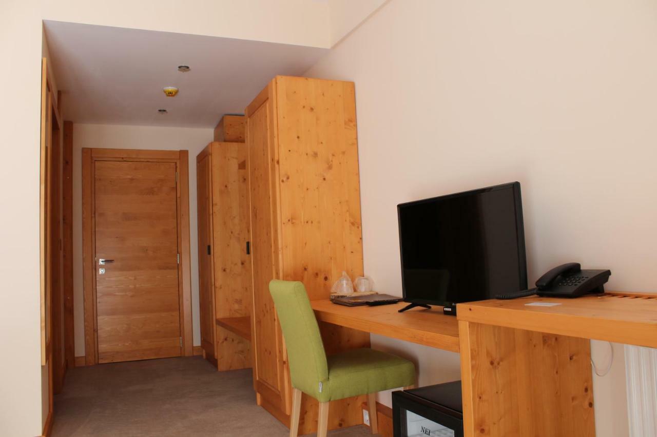 Monte Cervo Bio Hotel & Spa Covasna Extérieur photo